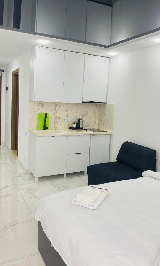 Sea View Studio Apartment In Orbi Residence Batumi Kültér fotó
