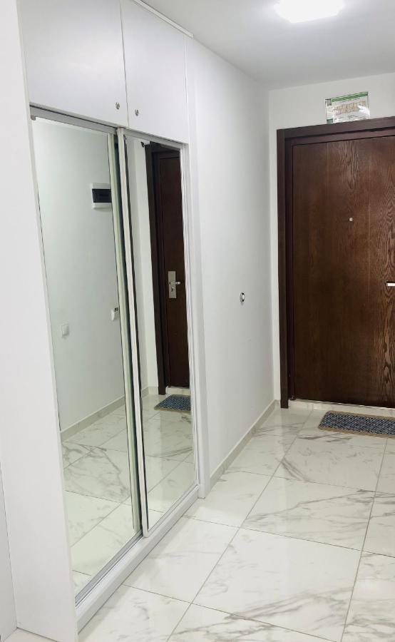 Sea View Studio Apartment In Orbi Residence Batumi Kültér fotó