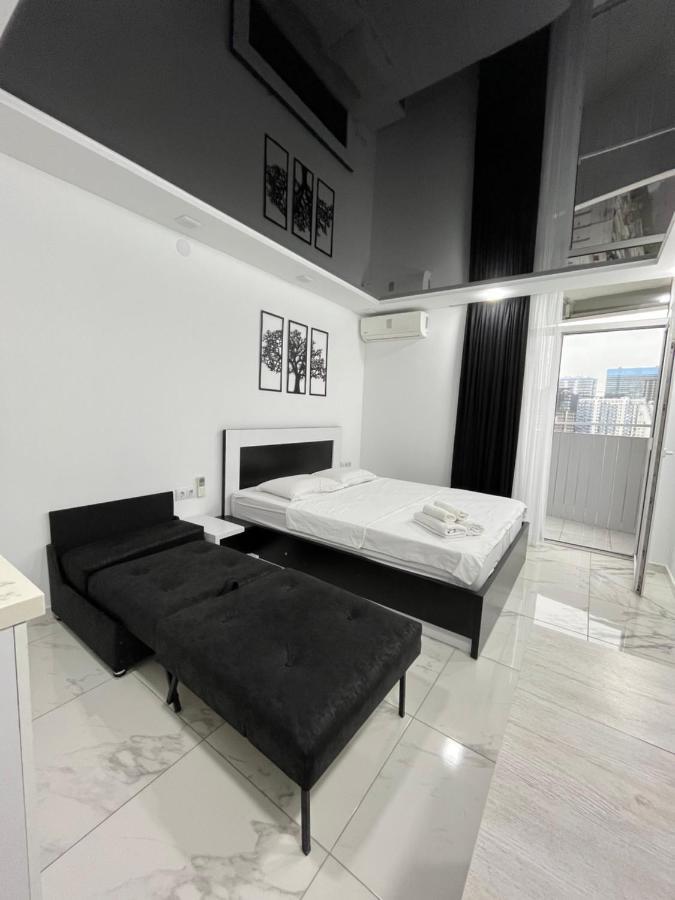 Sea View Studio Apartment In Orbi Residence Batumi Kültér fotó